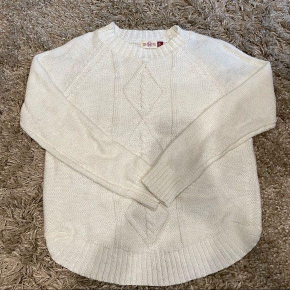 Women’s Cream Knit Sweater - Picture 2 of 10